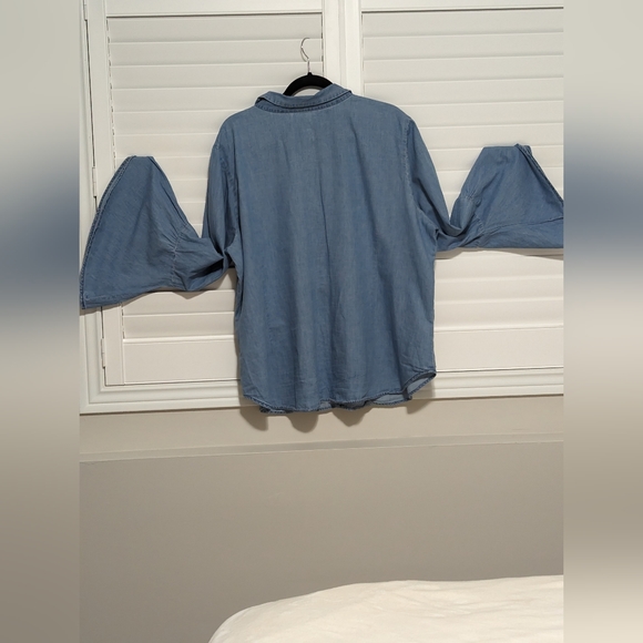 Alexander Jordan Chambray Blouse with Bell Sleeves.  Plus Size. - Picture 5 of 6